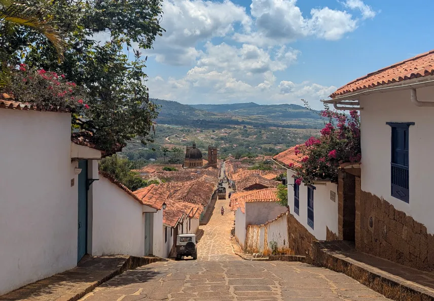 Picture of View from the corner of Calle 5 with Carrera 11