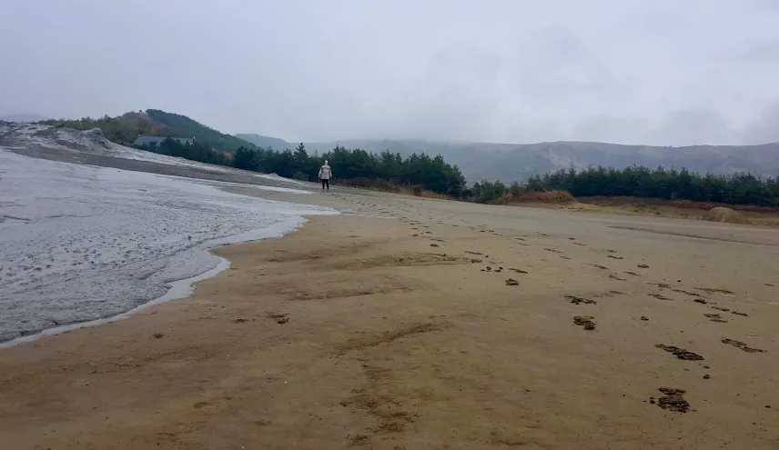 Picture of Exploring the Berca Mud Volcanoes