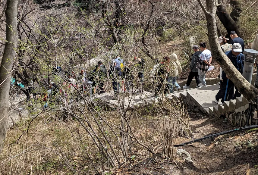 Picture of Example of concrete stair hiking path on Mount Huashan