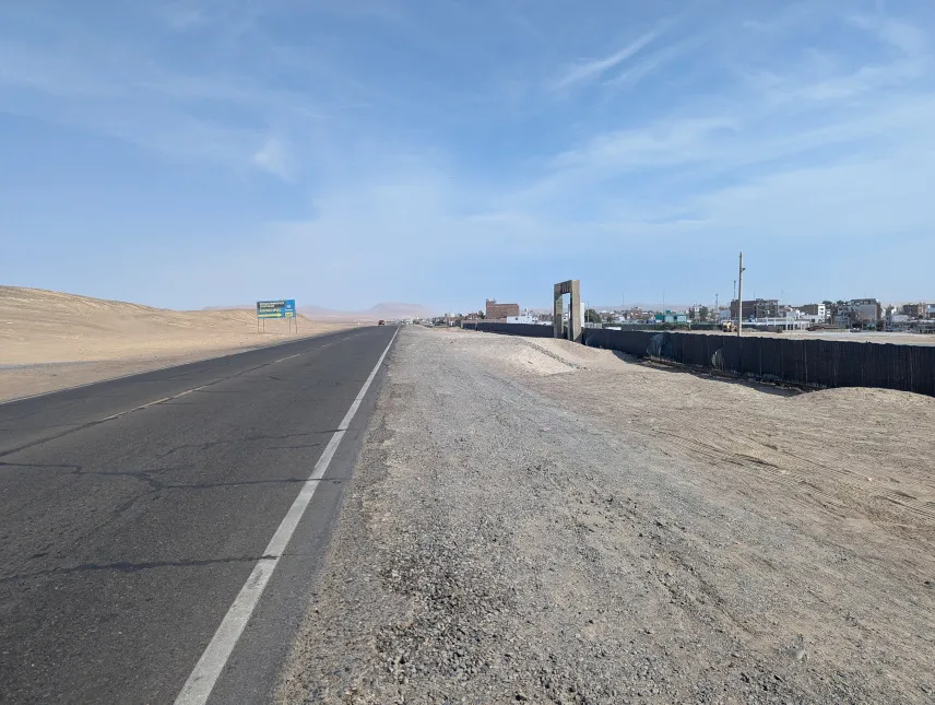 Picture of Walk from the Cruz del Sur terminal in Paracas